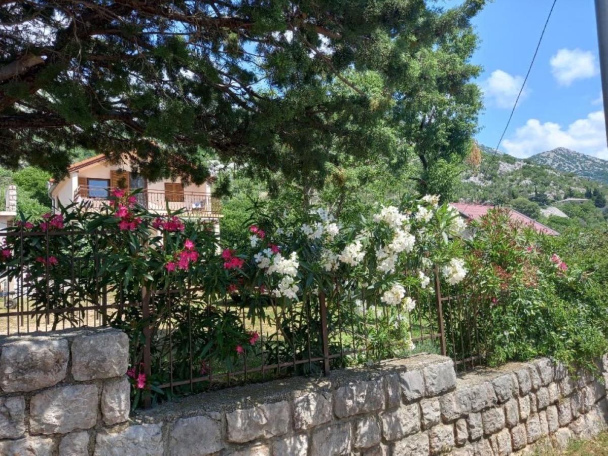 Apartmani Gracijela Karlobag Esterno foto