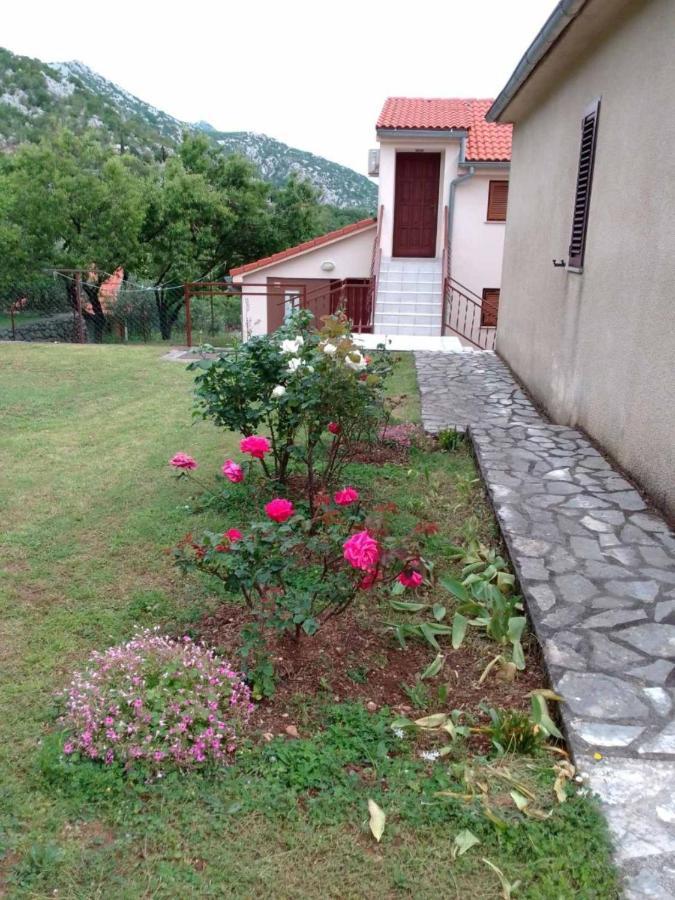 Apartmani Gracijela Karlobag Esterno foto