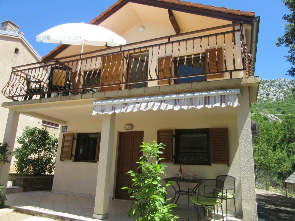 Apartmani Gracijela Karlobag Esterno foto