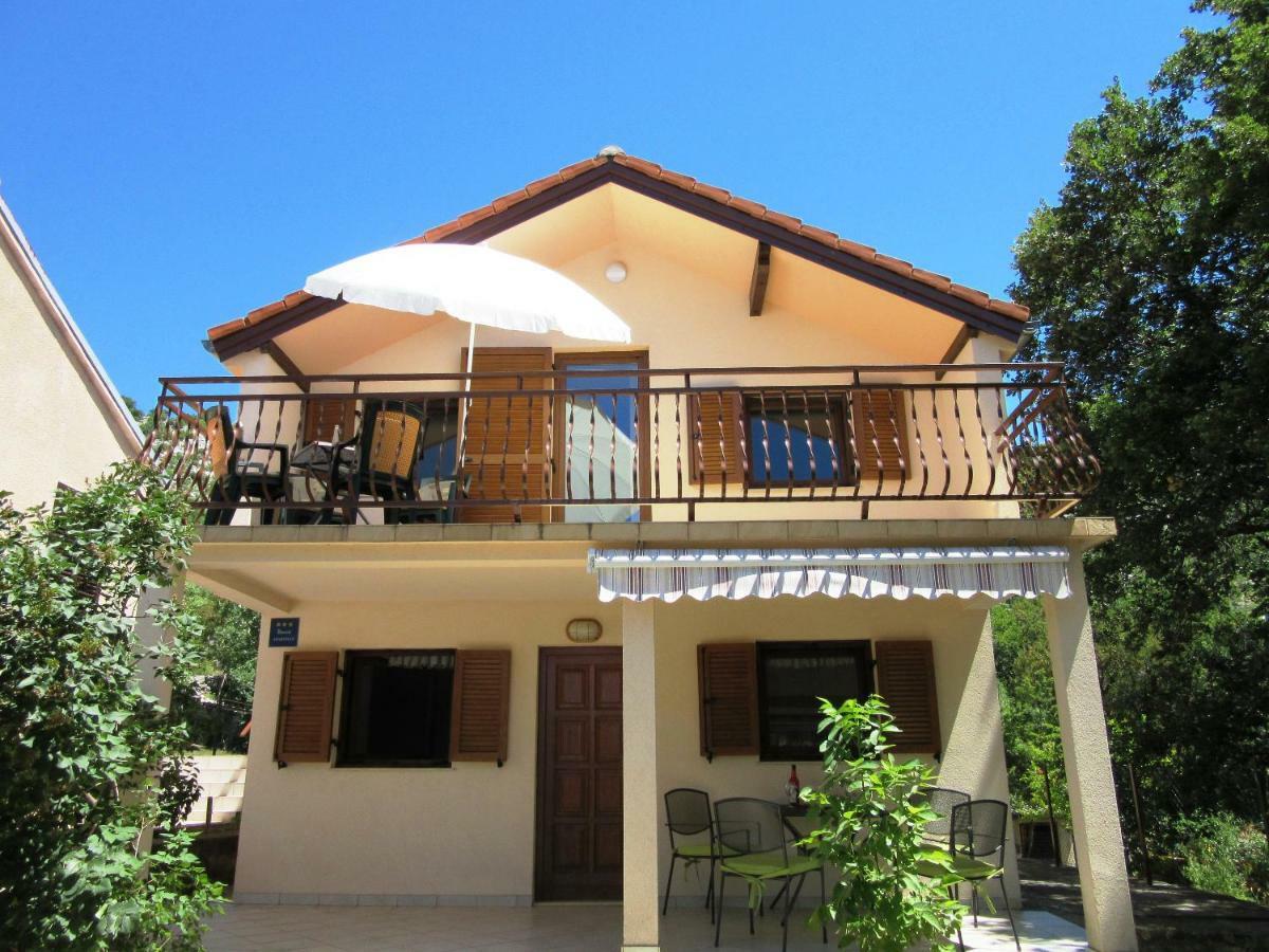 Apartmani Gracijela Karlobag Esterno foto