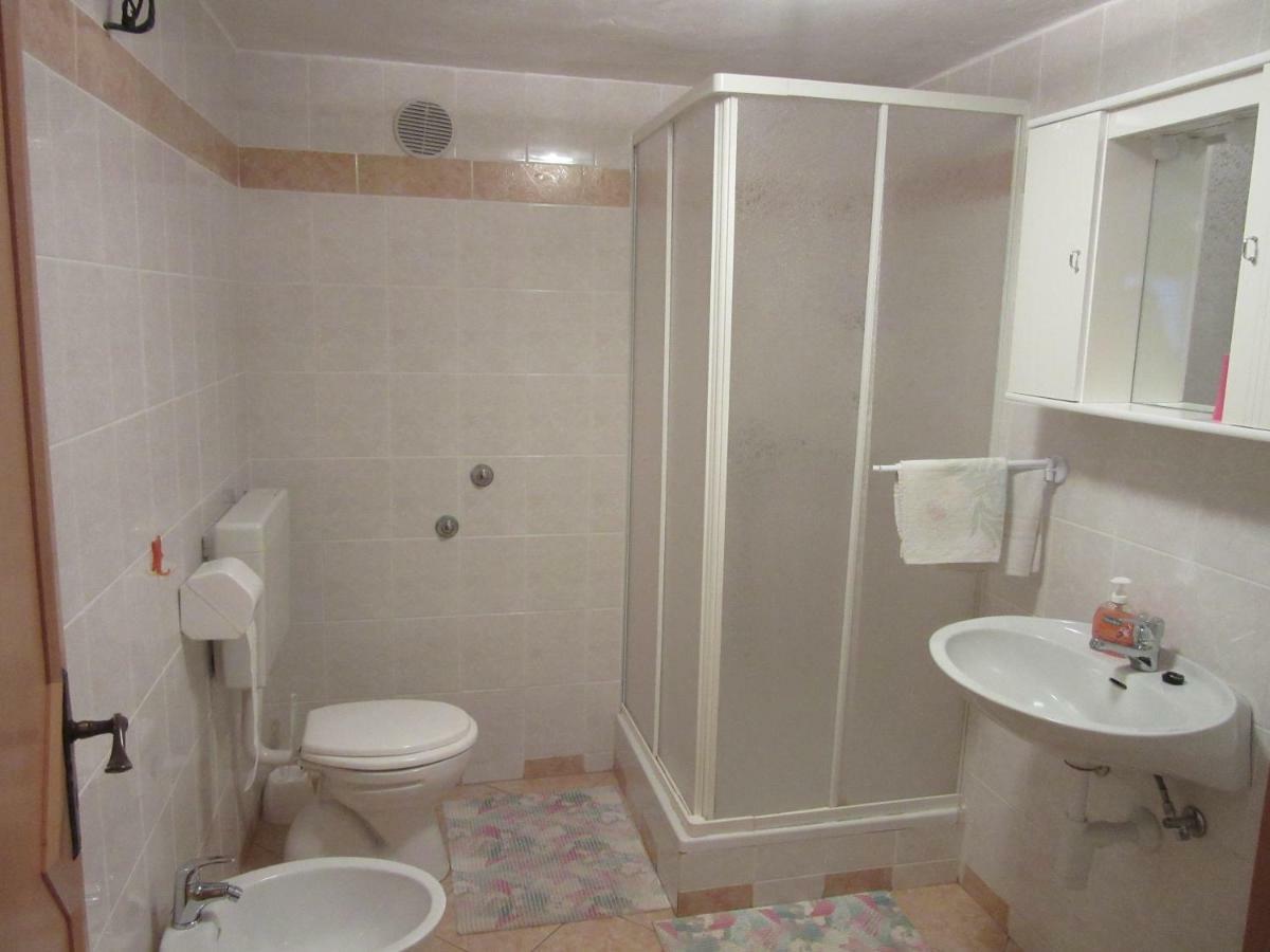 Apartmani Gracijela Karlobag Esterno foto