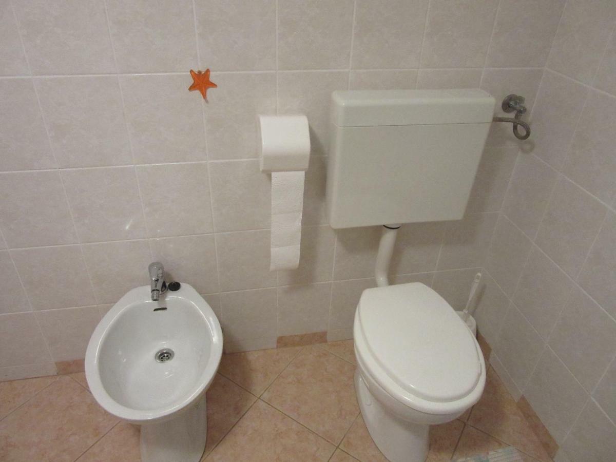 Apartmani Gracijela Karlobag Esterno foto